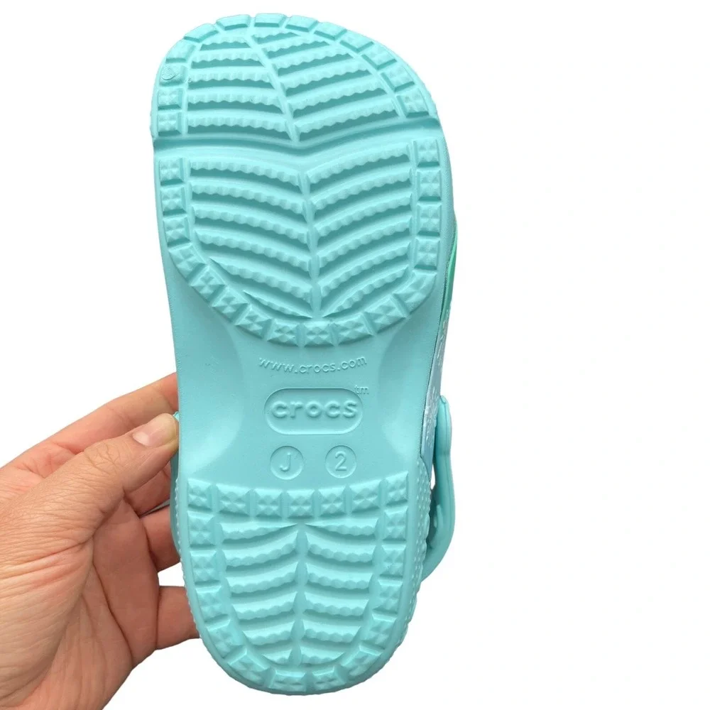 Crocs‎ Disney Frozen 2 Youth Girls Slip on Clogs Size 2 (J2) Ice Blue-Multi